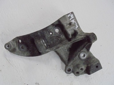 Fiesta mk7 peugeot 1,4 tdci кронштейн генератора фото №1