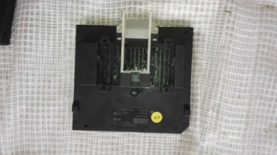 Vw tiguan 5na модуль блок управления блок управления бортовой сетью 5q0937084bq фото №1