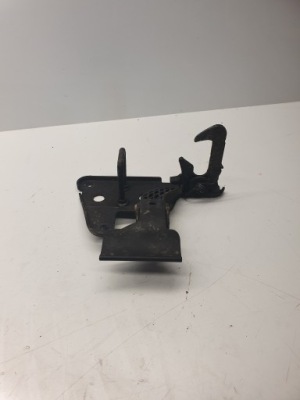 Замок капот засувка audi a6 c6 4f0823480 фото №1