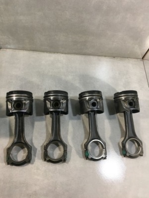 Поршень шатун mercedes w168 1.7 cdi фото №1