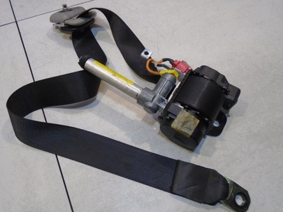 Pas безпеки правий перед space star mr637363 фото №1