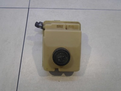 Бак жидкость усилителя peugeot 306 lift 1.6 фото №1