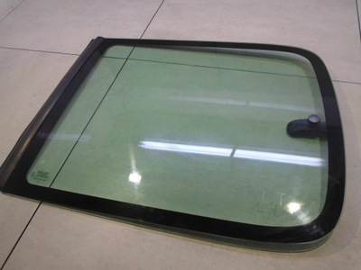 Скло середня лівий задня peugeot partner i 1.4 фото №1