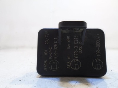 Клапан вакуумный усилитель audi a4 b5 2.4 v6 фото №1