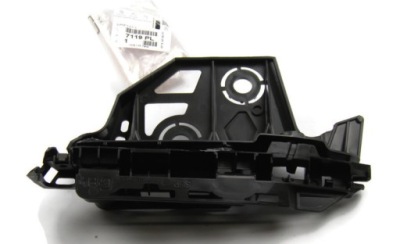 Кронштейн бампера 3008 левый перед peugeot oryg фото №1