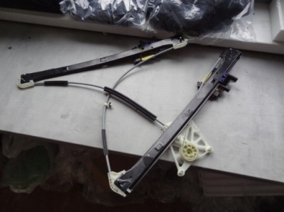 Подъемник стекло правый перед audi q7 4m0837462a фото №1