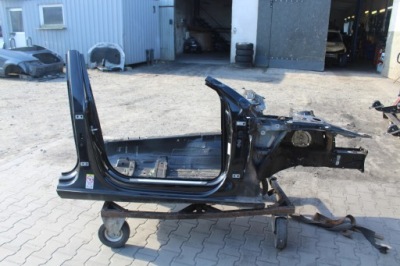 Audi a4 b9 четверть перед правая фото №1