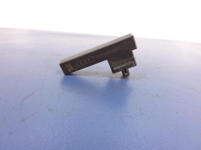 Audi a8 s8 d4 4h антенна kessy keyless 4h0907247 фото №1