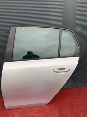 Vw golf vi 6 hb двері ліва задні лівий задня сріблястий фото №1