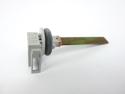 Mercedes-benz оригінальний номер a1638300272 фото №1