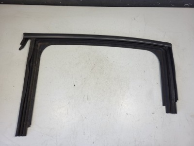 Прокладка рамка стекло дверь левый задняя peugeot 208 9674661280 фото №1