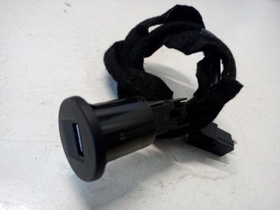 Разъём usb renault master iii iv 280235412r фото №1