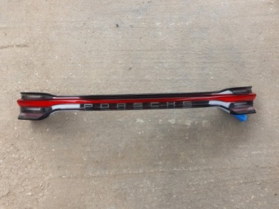 Porsche macan lift лампа задня накладка фото №1