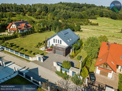 Dom, Giebułtów, Wielka Wieś (gm.), 357 m²