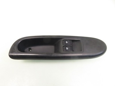 Панель вікон renault clio ii 8200084003e 8200084008 фото №1