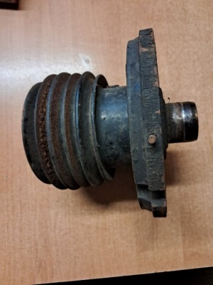 Шків колінчастого вала mercedes 107 w116 3,5 1160300503 фото №1