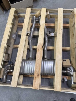 Выхлоп конечный mercedes glc 43 amg 2534906602 фото №1