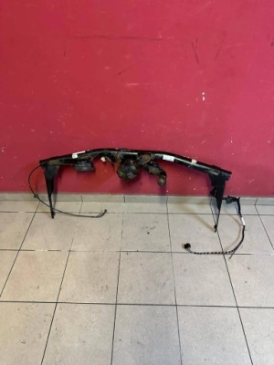 Hak буксировочный audi q3 8u 8u0803880b фото №1