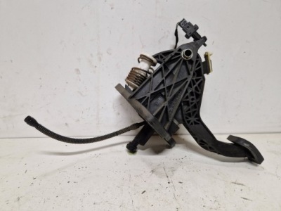 Педаль сцепления mercedes b-klasa w246 1.5 cdi фото №1