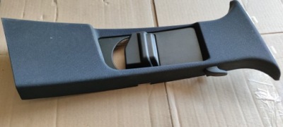 Защита стойка поперечина правая mercedes w212 a2126900030 фото №1