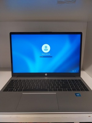 LAPTOP HP 250 G10 *OPIS* (5265/2023)