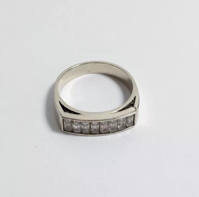 ZŁOTY SYGNET P:585 W:4,17 R:14