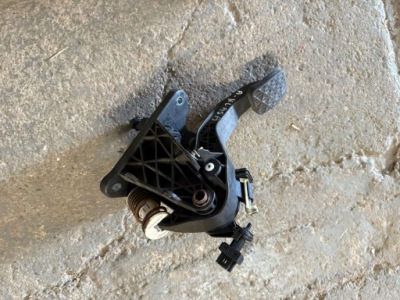 Mercedes a klasa w176 педаль зчеплення a2462900219 фото №1