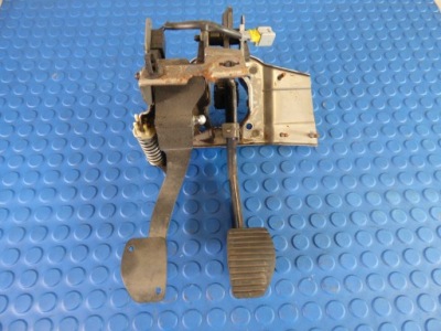 Педаль сцепления тормоза citroen c3 picasso 1.6 vti фото №1