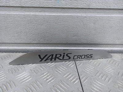 Toyota yaris cross молдинг дверь правый задняя 75745-0d020 фото №1