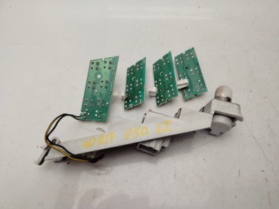 Volvo v50 рестайлинг  07r- вкладыш лампы левый задний  модуль пластина led фото №1