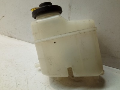 Toyota camry 01-06 бачок жидкость тормозной фото №1