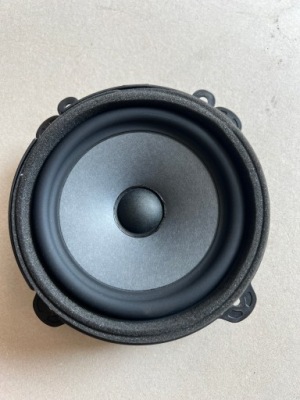 Hyundai kona 21- lift оригинальный динамик дверь фото №1