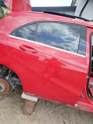 Mercedes w176 двері правий задня lift 589 ladne фото №1