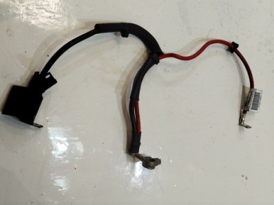 Клема плюсова vw passat b8 5q0971228k фото №1