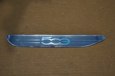 LISTWA PROGOWA CHROM FIAT 500e