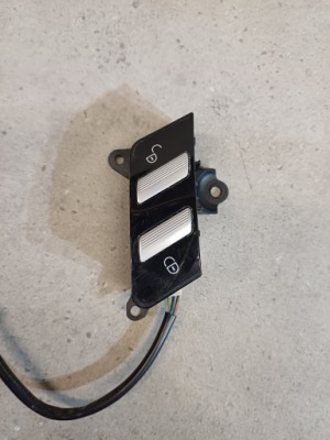 Кнопка блокування двері mercedes cl w216 s w221 nr. a2218213151 фото №1