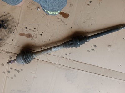 Привідний вал правий перед peugeot 5008 1.6 hdi фото №1