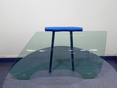 Mini clubman r55 стекло дверь перед левая фото №1