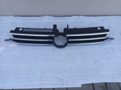 Решітка радіатора vw touran 5ta решітка радіатора фото №1