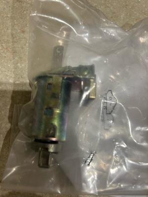 Вкладка замка renault оригінальний номер master iii 7701209836 фото №1