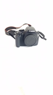 Lustrzanka Canon EOS 1300D z akcesoriami