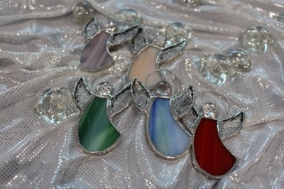 Aniołki witraż zawieszki różne kolory Tiffany