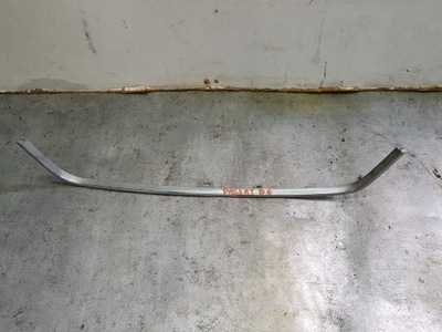 Молдинг решетка хром vw passat b6 3c0853101 фото №1