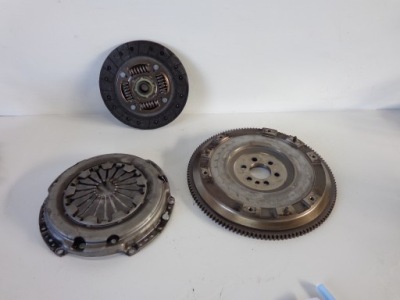 Mini cooper r56 1.6i n16 сцепление + колесо маховик v7561765 фото №1