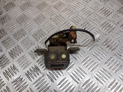 Замок кришки багажника kia carens ii фото №1