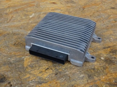 Audi ttrs tt 8j 06-14 усилитель 8j0035223f фото №1