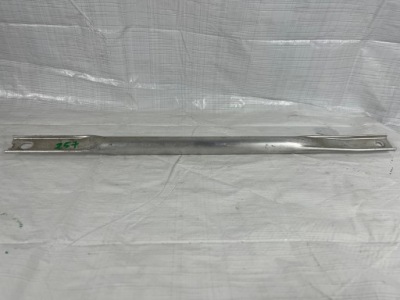 Mercedes 213 w213 257 c257 кронштейн розпірка поперечина перед a2136281500 фото №1