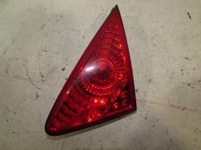 Peugeot 3008 1.6b лампа багажника правий задня фото №1