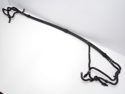 Патрубок шланг трубка води 1065389-00-e tesla model s 17r фото №1