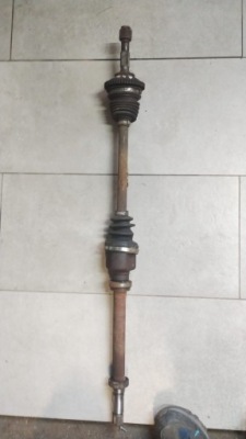 Приводной вал правая перед peugeot 206+ 1.4 фото №1